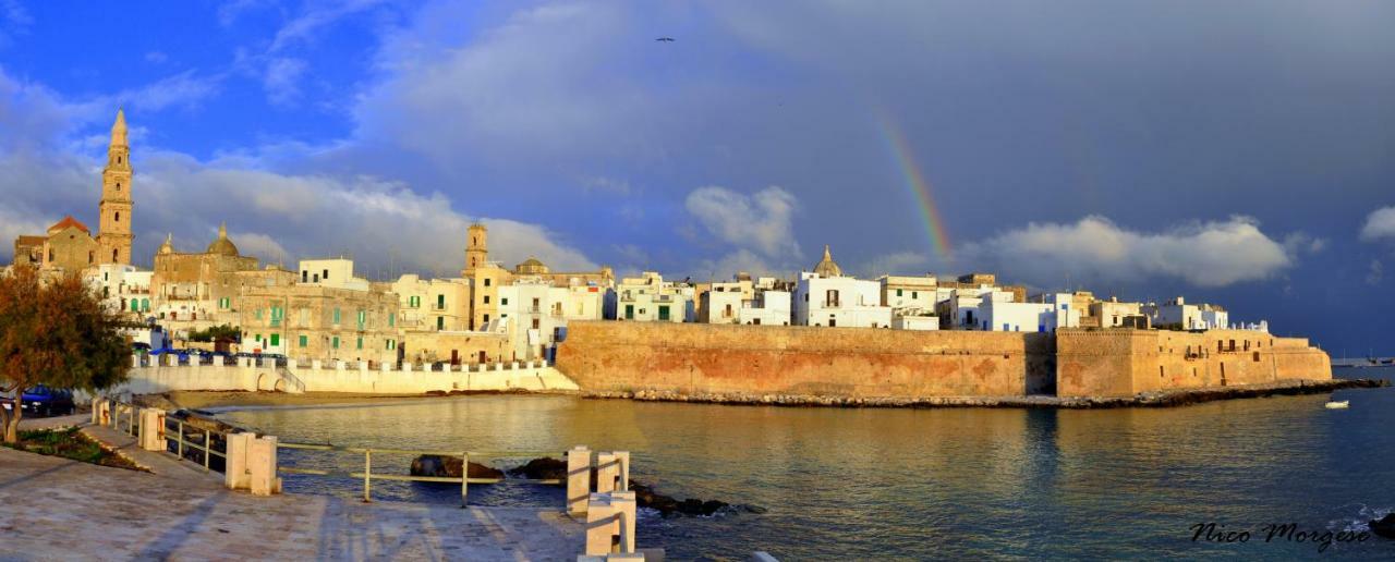 Casa Vacanze Antiche Mura E Poi Monopoli Buitenkant foto
