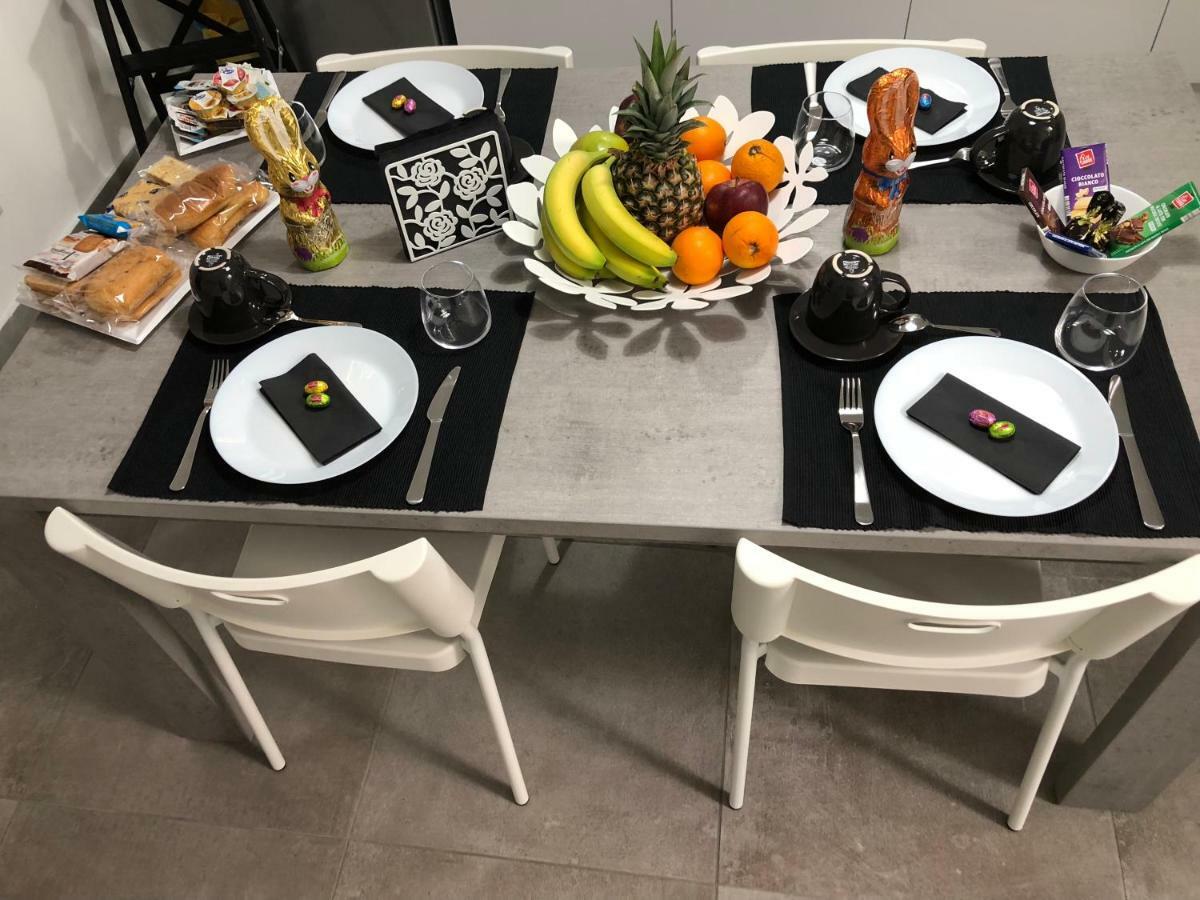Casa Vacanze Antiche Mura E Poi Monopoli Buitenkant foto