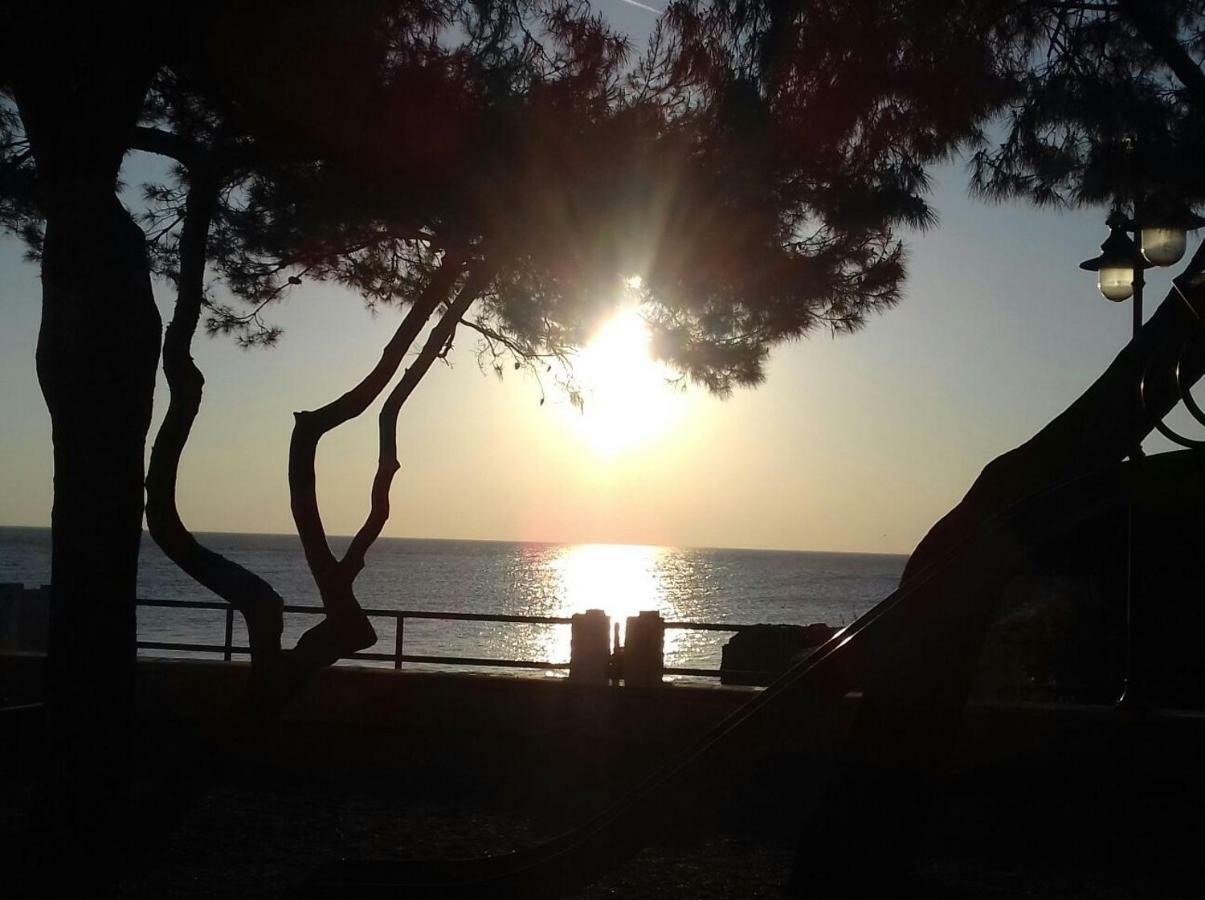 Casa Vacanze Antiche Mura E Poi Monopoli Buitenkant foto